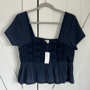 American Eagle Navy Blue top. Size Small.